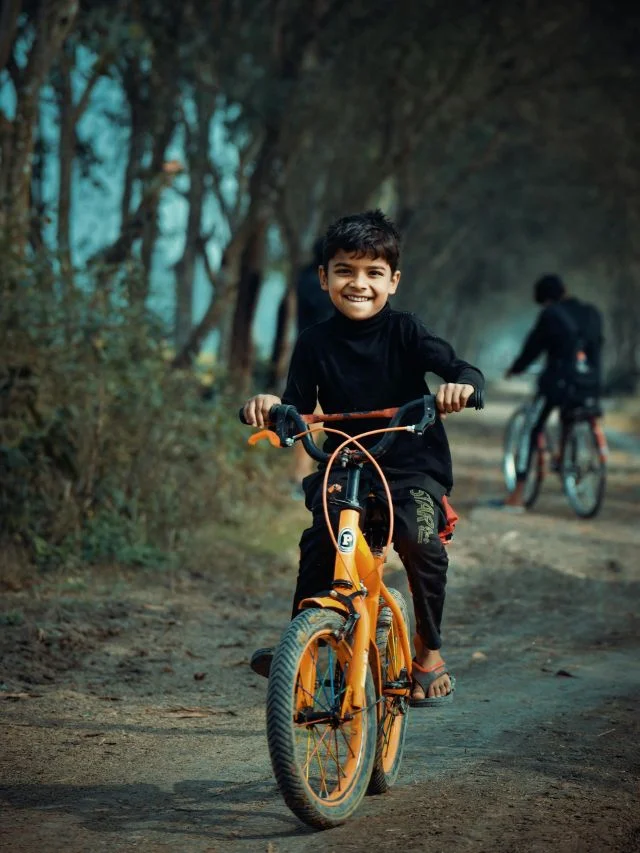 Radiant Smile Quotes for Inner Joy and Peace, 10 Radiant Smile Quotes to Lift Your Spirit